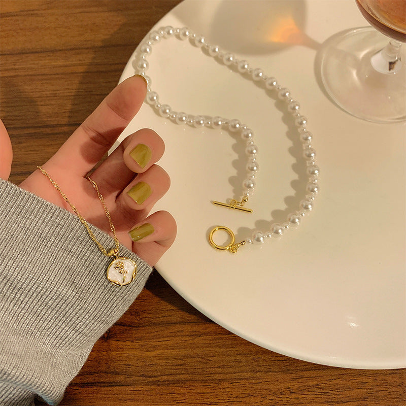 French Retro Pendant Necklace