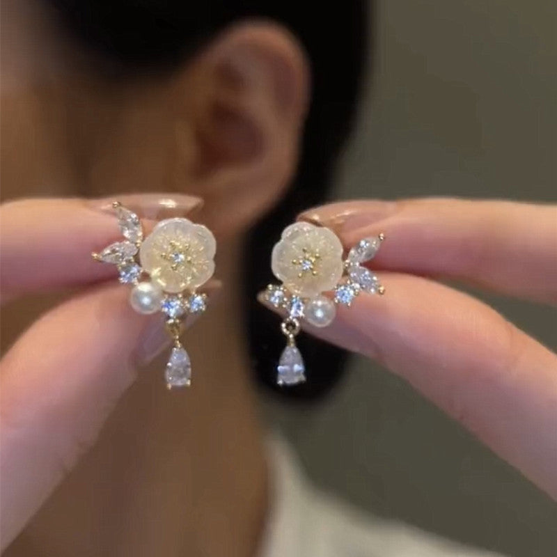 Fashion French Pearl Flower Earrings For Women